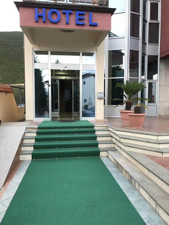 Hotel Lyhnidas Udenisht Exterior photo